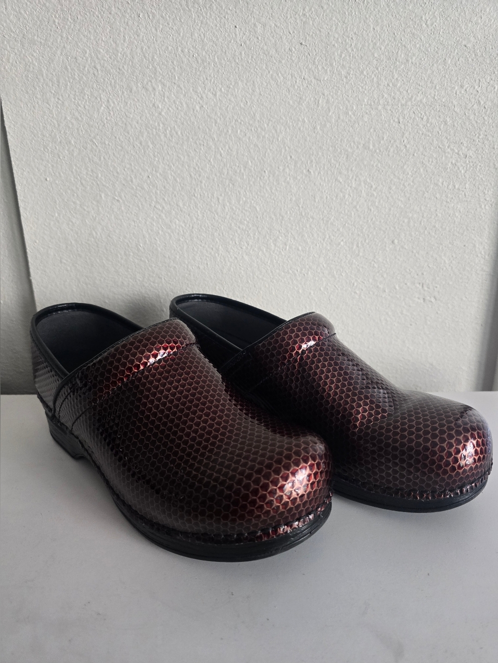 Dansko XP Clogs Brown Rust Color Anaconda Women's 39 - Picture 6 of 10